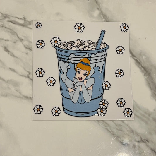 Princess C Drink w Daisies